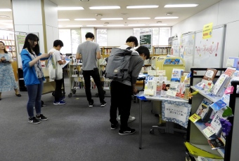 20190618図書館学生選書