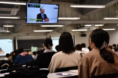 「自分ごと化」をキーワードとした経営学部・勝浦先生のインタビュー動画